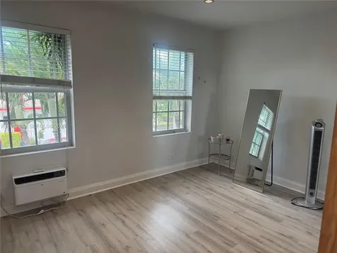 637 12th Street Miami Beach FL 33139