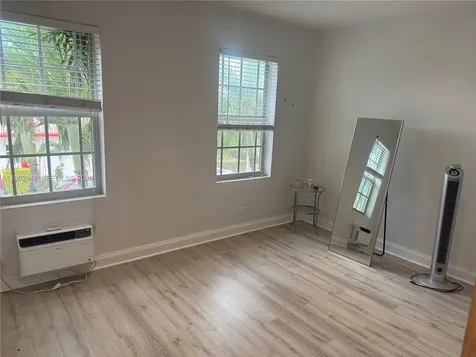 637 12th Street Miami Beach FL 33139