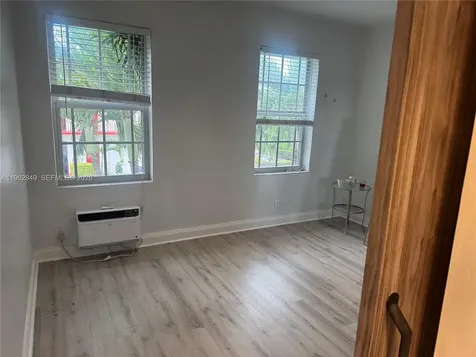 637 12th Street Miami Beach FL 33139