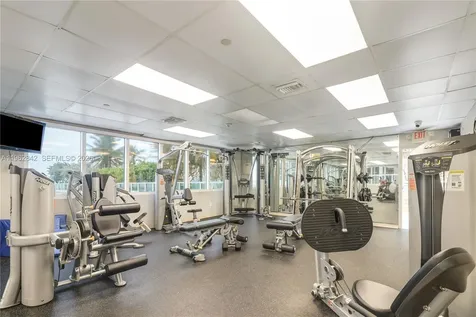 19201 Collins Avenue Sunny Isles Beach FL 33160