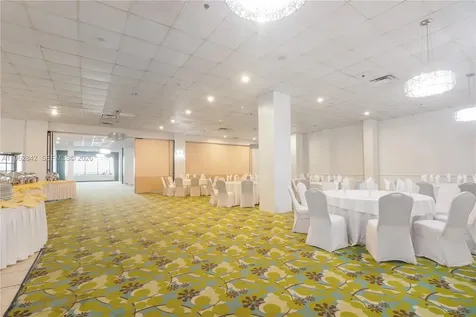 19201 Collins Avenue Sunny Isles Beach FL 33160