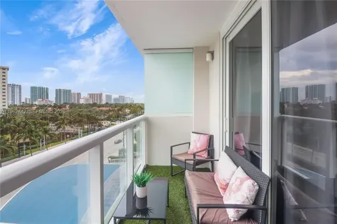 19201 Collins Avenue Sunny Isles Beach FL 33160