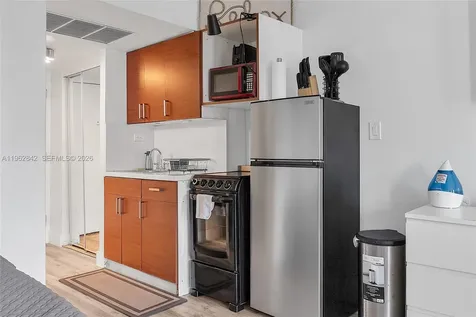 19201 Collins Avenue Sunny Isles Beach FL 33160