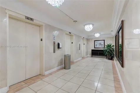 19201 Collins Avenue Sunny Isles Beach FL 33160