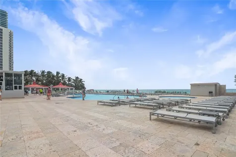 19201 Collins Avenue Sunny Isles Beach FL 33160
