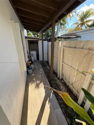 1655 NE 175th Street North Miami Beach FL 33162