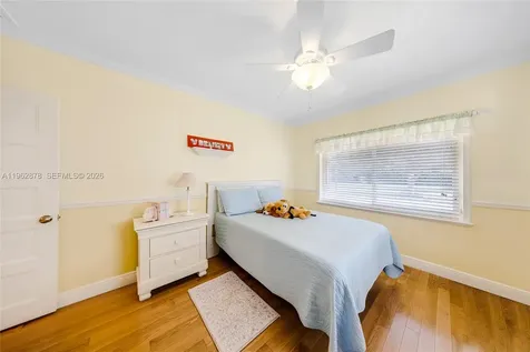 564 De Leon Drive Miami Springs FL 33166