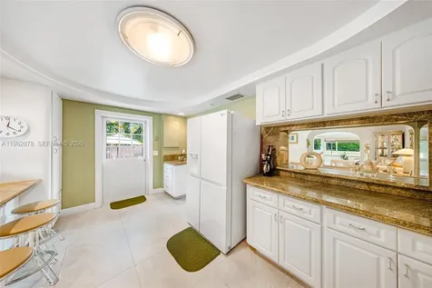 564 De Leon Drive Miami Springs FL 33166