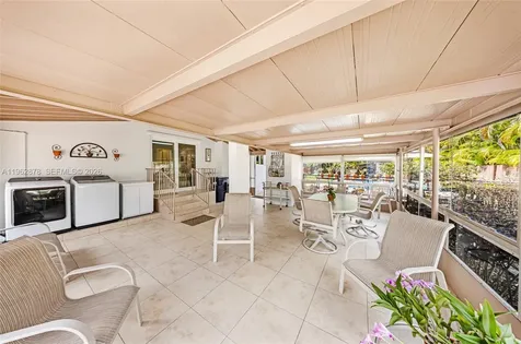 564 De Leon Drive Miami Springs FL 33166