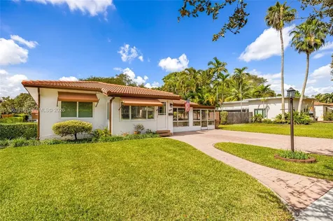 564 De Leon Drive Miami Springs FL 33166