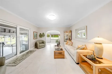 564 De Leon Drive Miami Springs FL 33166