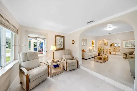 564 De Leon Drive Miami Springs FL 33166