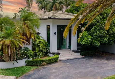 7300 SW 77th Avenue Miami FL 33143
