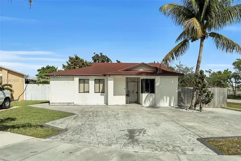 12201 SW 194th Terrace Miami FL 33177