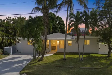 2001 N 22nd Avenue Hollywood FL 33020
