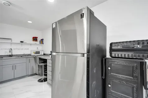 2001 N 22nd Avenue Hollywood FL 33020