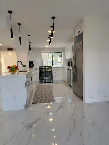 9719 N New River Canal Road Plantation FL 33324