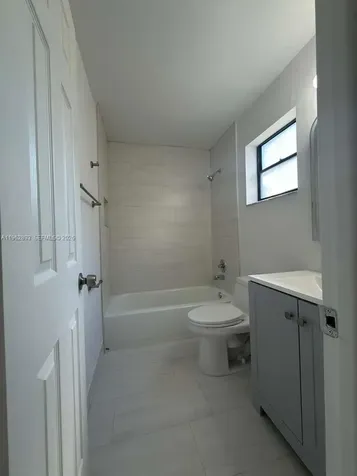 9719 N New River Canal Road Plantation FL 33324
