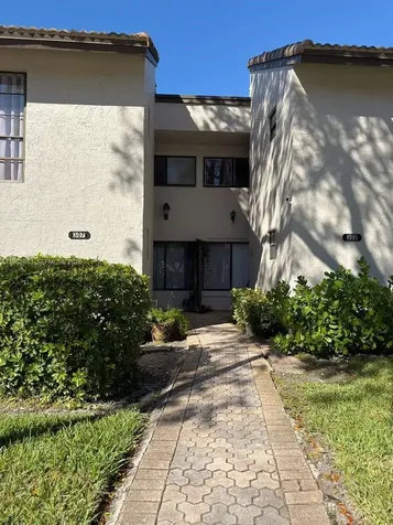 9719 N New River Canal Road Plantation FL 33324