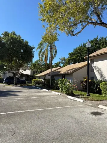 9719 N New River Canal Road Plantation FL 33324