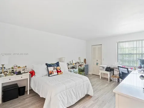 13250 SW 7th Court Pembroke Pines FL 33027