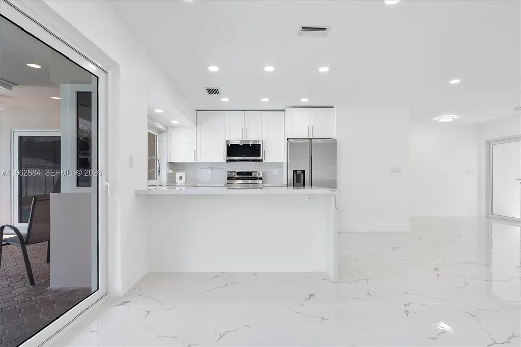 5711 NE 20th Terrace Fort Lauderdale FL 33308