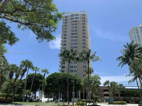 770 Claughton Island Drive Miami FL 33131