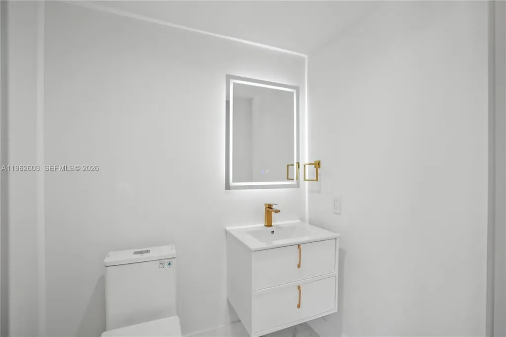 451 SW 38th Terrace Fort Lauderdale FL 33312