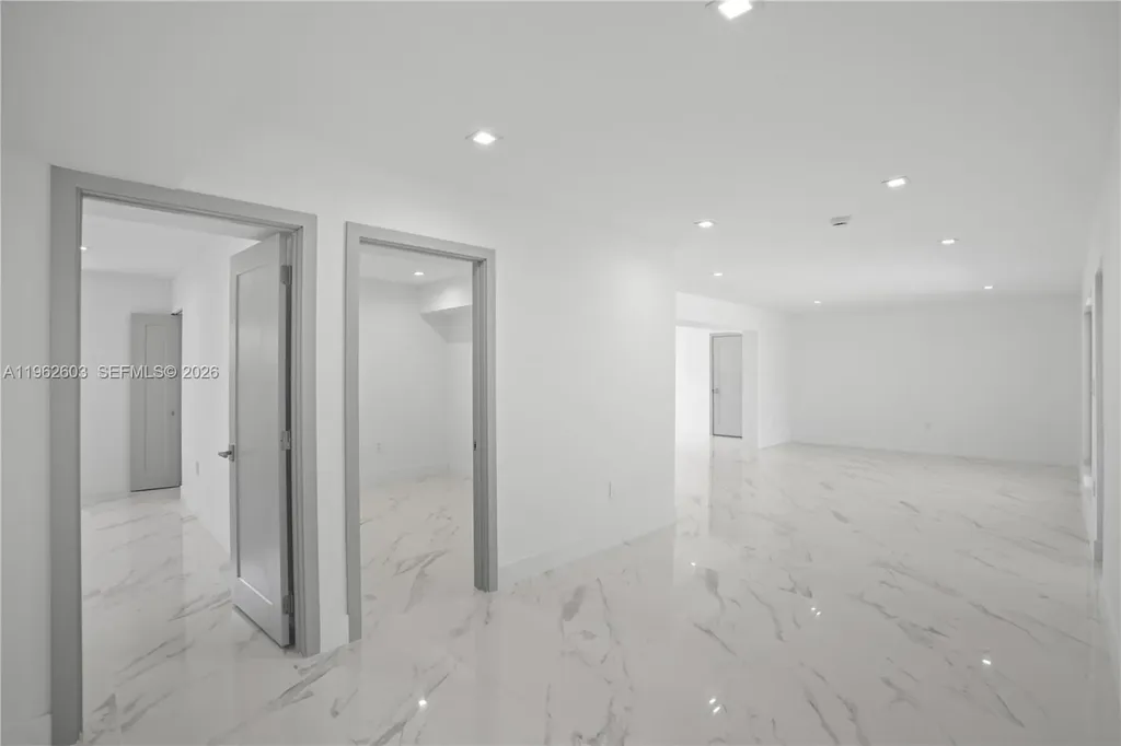 451 SW 38th Terrace Fort Lauderdale FL 33312