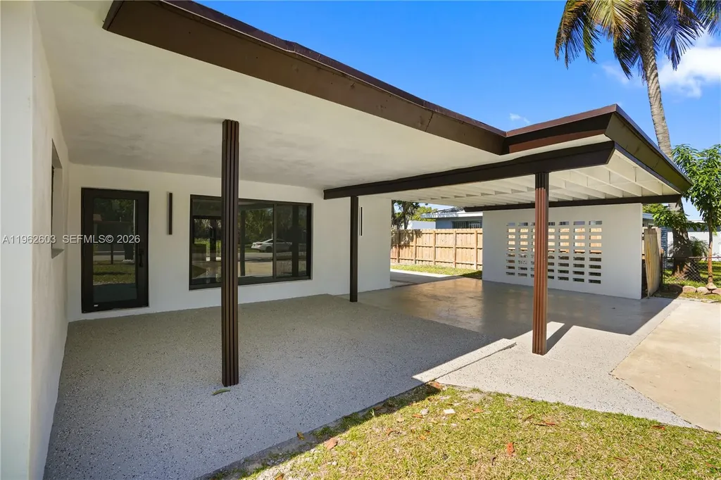 451 SW 38th Terrace Fort Lauderdale FL 33312