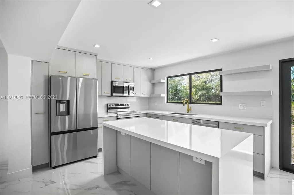 451 SW 38th Terrace Fort Lauderdale FL 33312