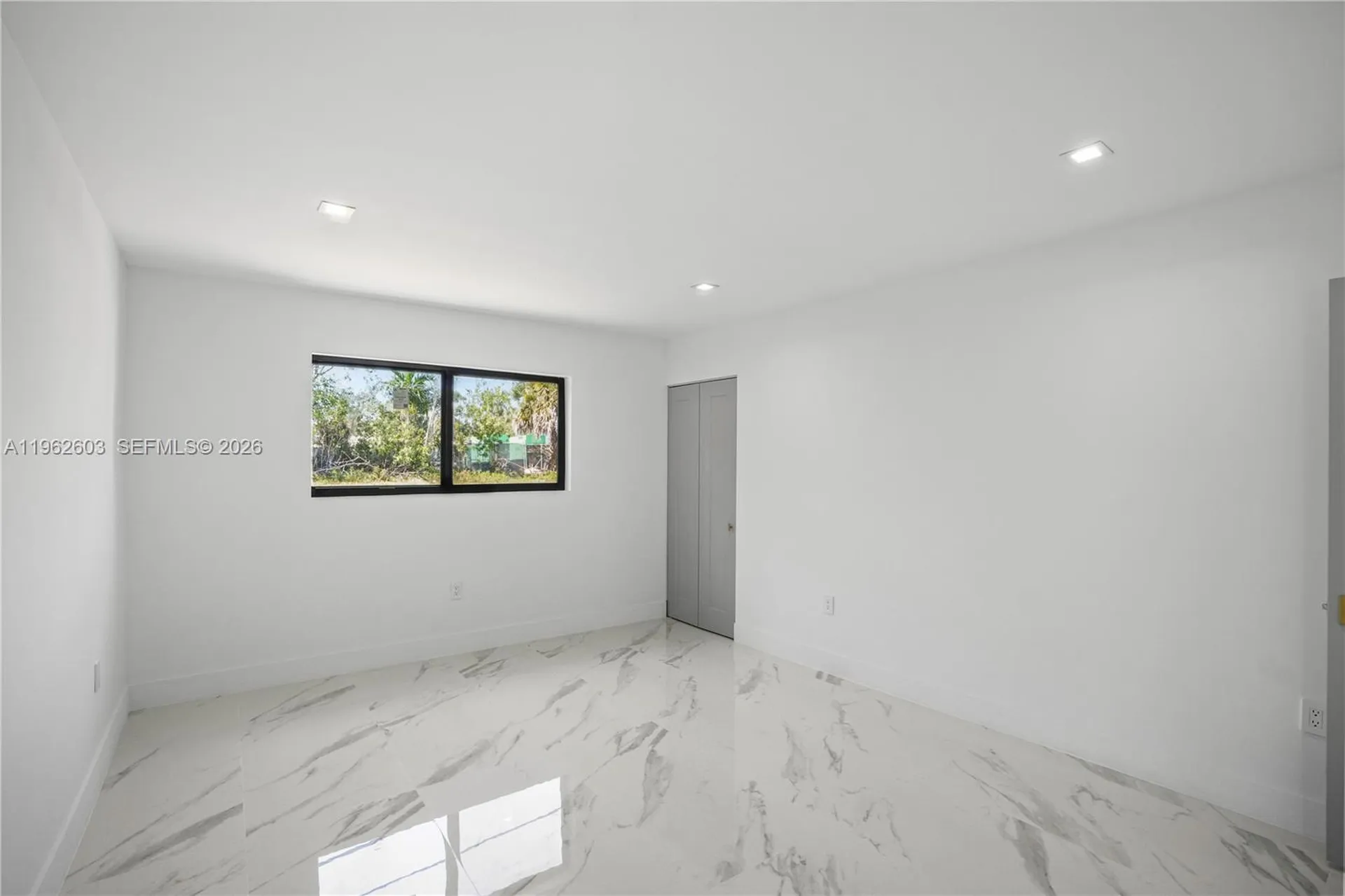 451 SW 38th Terrace Fort Lauderdale FL 33312