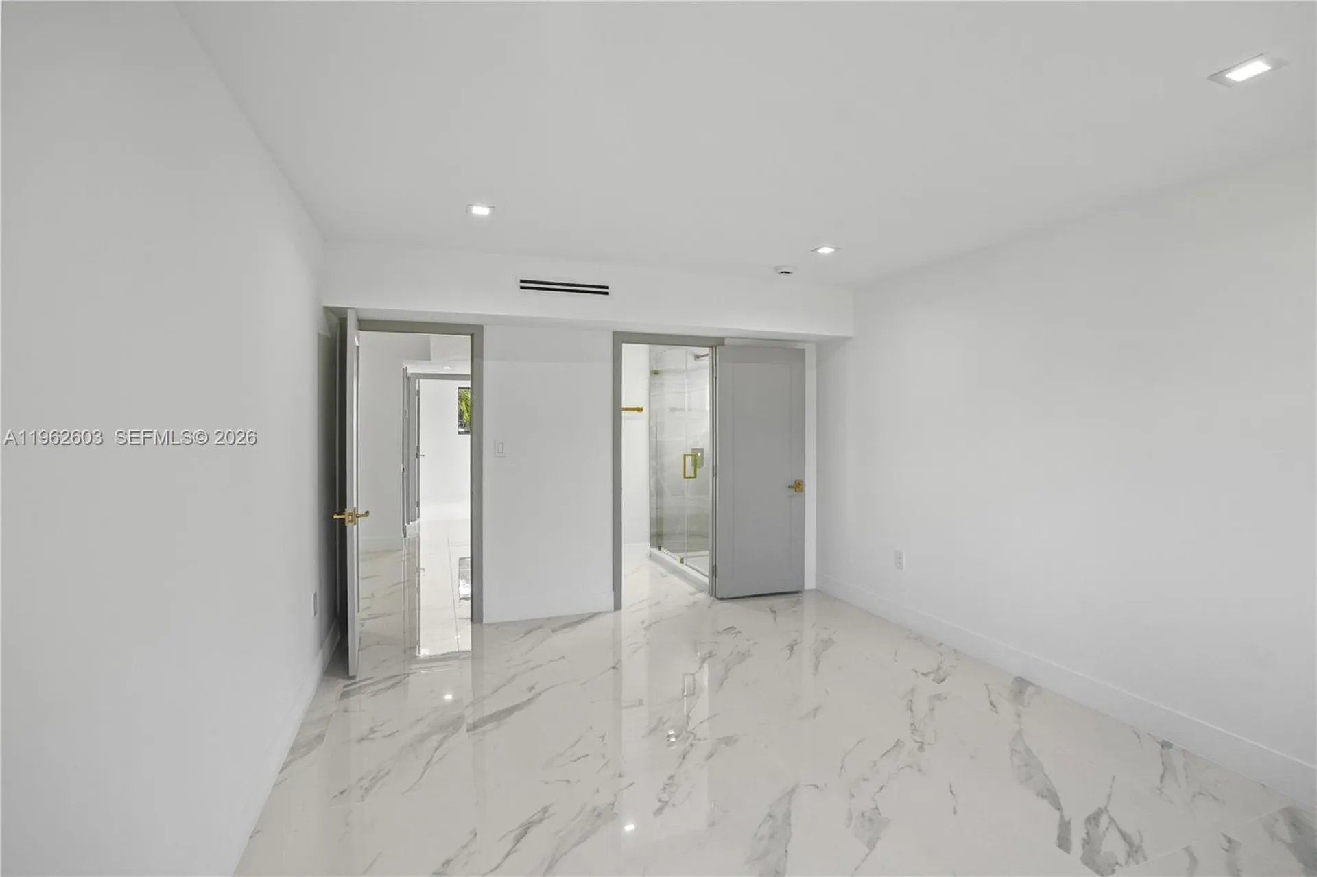 451 SW 38th Terrace Fort Lauderdale FL 33312