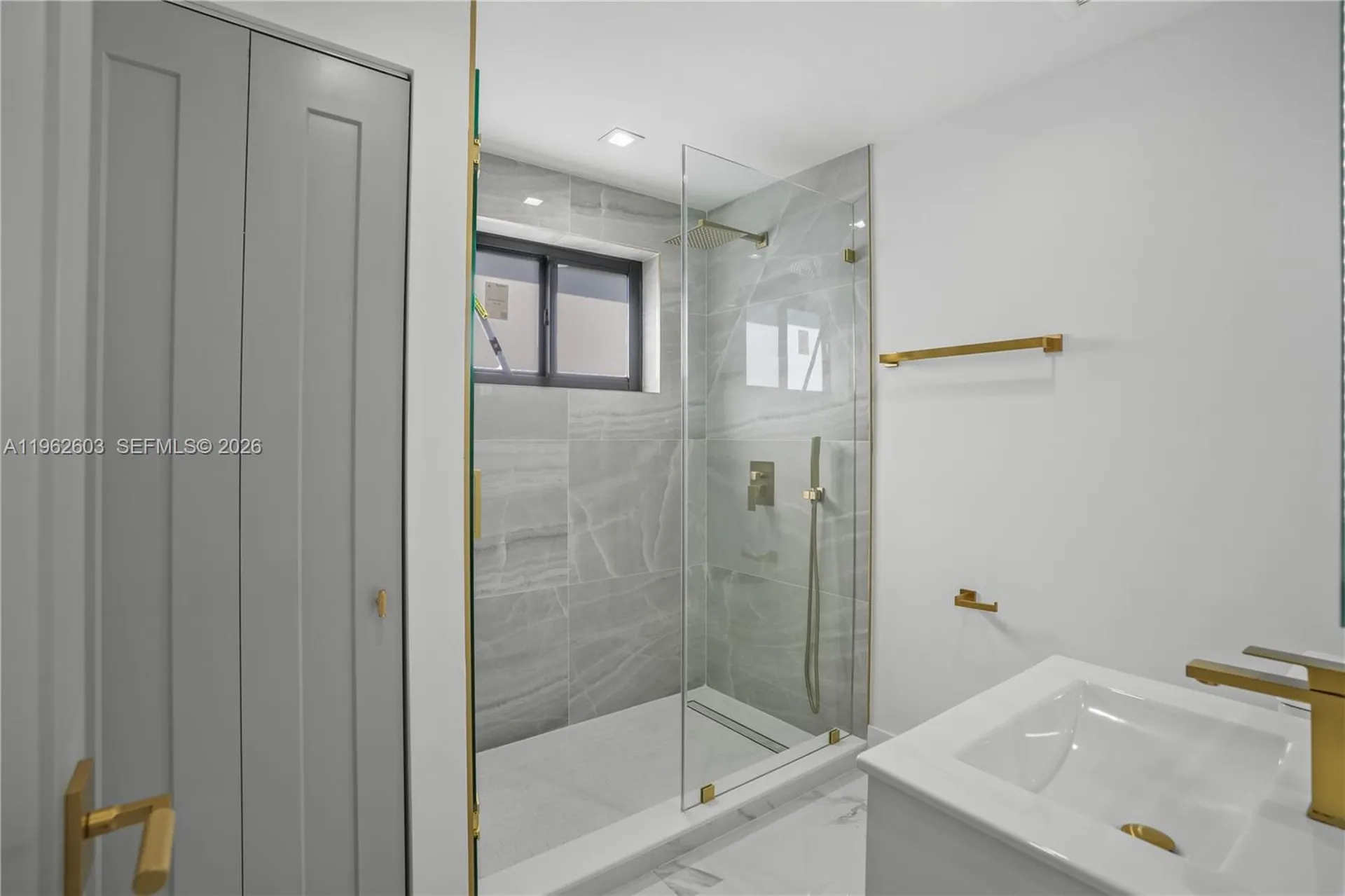 451 SW 38th Terrace Fort Lauderdale FL 33312