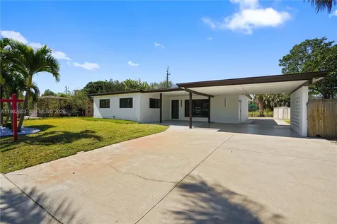 451 SW 38th Terrace Fort Lauderdale FL 33312