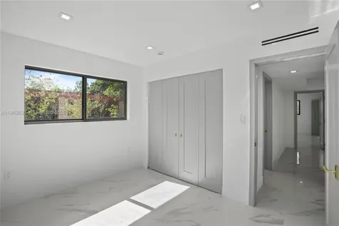 451 SW 38th Terrace Fort Lauderdale FL 33312