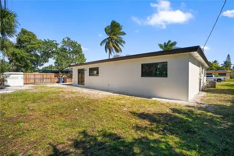 451 SW 38th Terrace Fort Lauderdale FL 33312