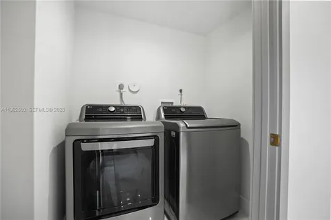 451 SW 38th Terrace Fort Lauderdale FL 33312