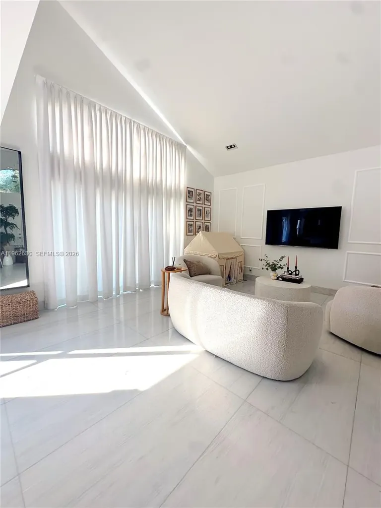 3340 SW 50th Street Hollywood FL 33312