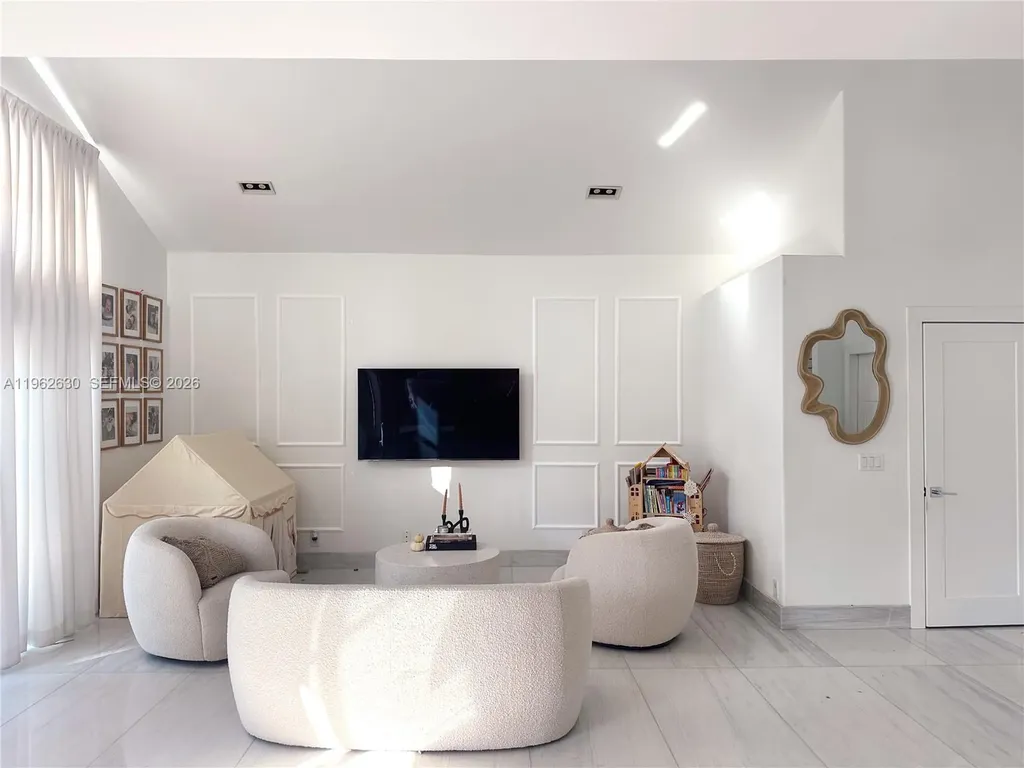 3340 SW 50th Street Hollywood FL 33312
