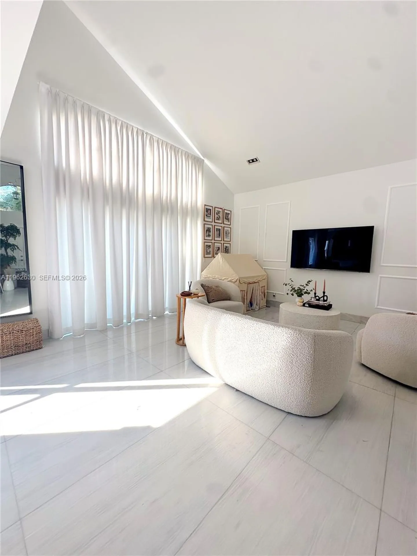 3340 SW 50th Street Hollywood FL 33312