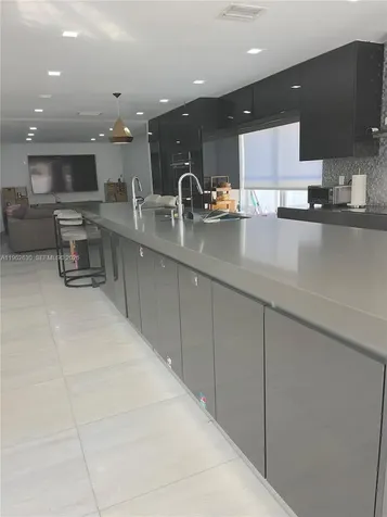 3340 SW 50th Street Hollywood FL 33312