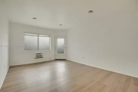 835 Meridian Avenue Miami Beach FL 33139