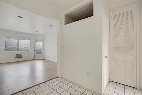 835 Meridian Avenue Miami Beach FL 33139
