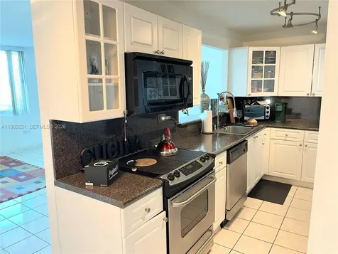 7135 Collins Miami Beach FL 33141