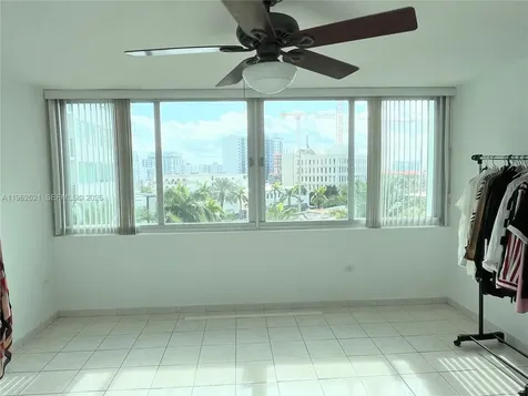 7135 Collins Miami Beach FL 33141
