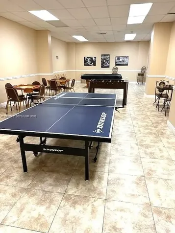 7135 Collins Miami Beach FL 33141