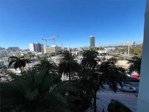 7135 Collins Miami Beach FL 33141