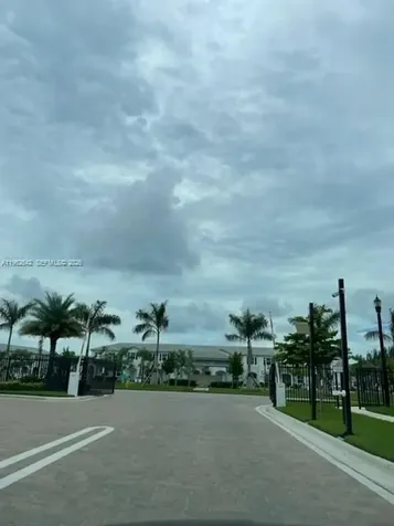 2632 SE 19 Homestead FL 33035