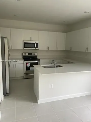 2632 SE 19 Homestead FL 33035
